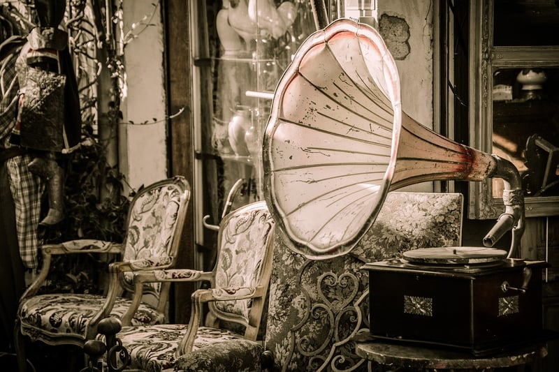 Vintage Clothing Shop